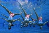 国际足联世界杯2026-双雄会猎京城，西亚卡姆东契奇巅峰对决，中国队激战60分钟胜负难料